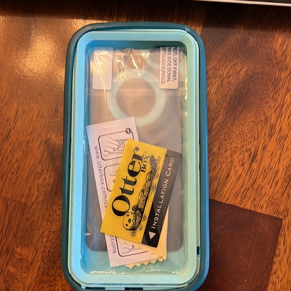 OTTERBOX IPHONE 6, 6S case with screen protector included - Picture 2 of 2